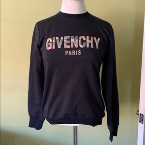 Givenchy long sleeve sweater. ✨